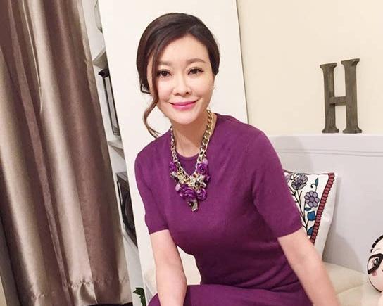 主持人王小骞个人资料,跨界主持人的多彩人生